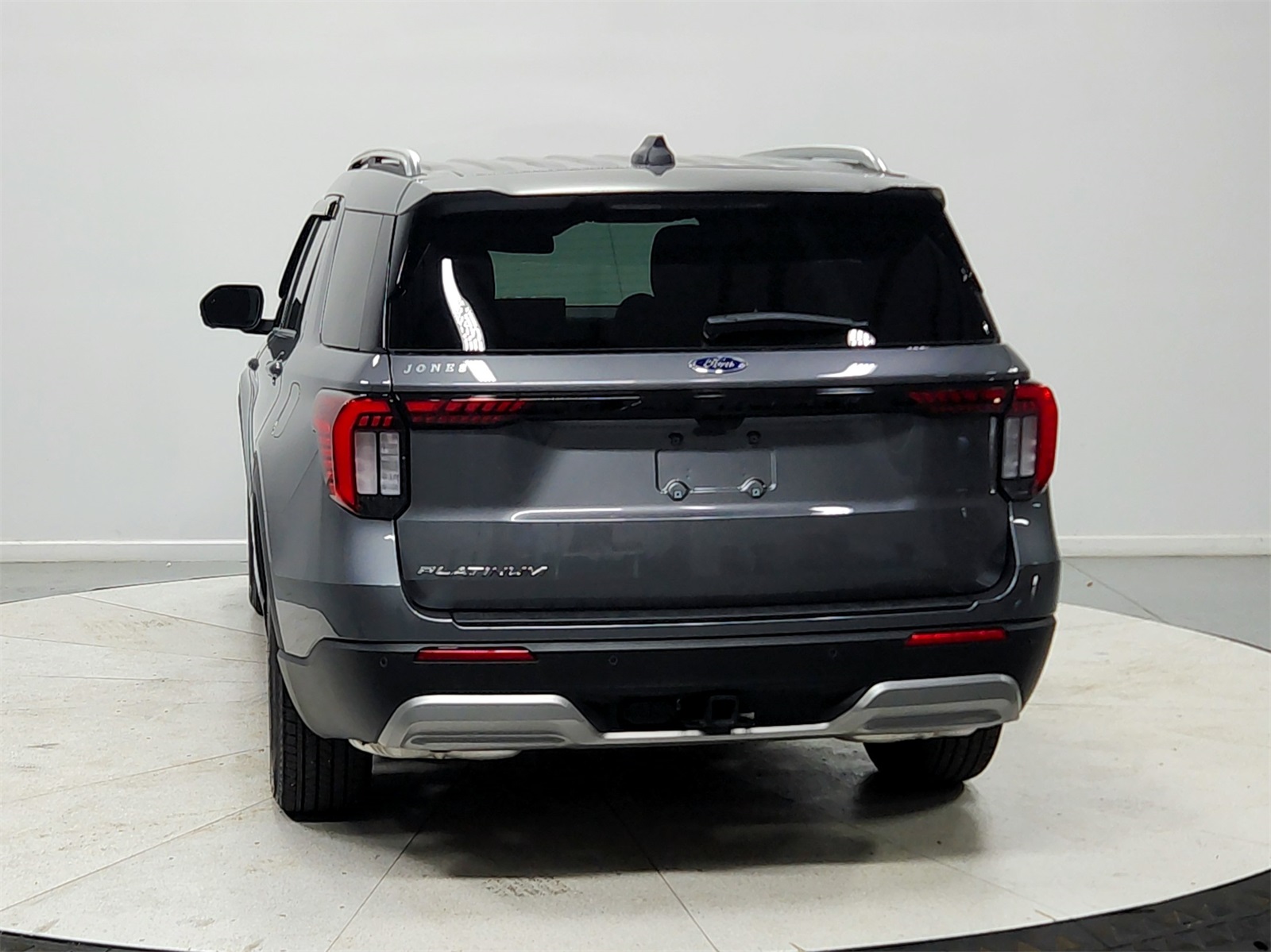 2025 Ford Explorer Platinum photo 3