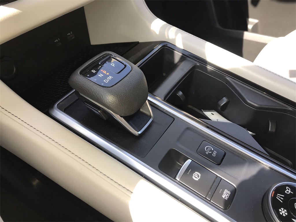 2022 Nissan Pathfinder SL photo 19