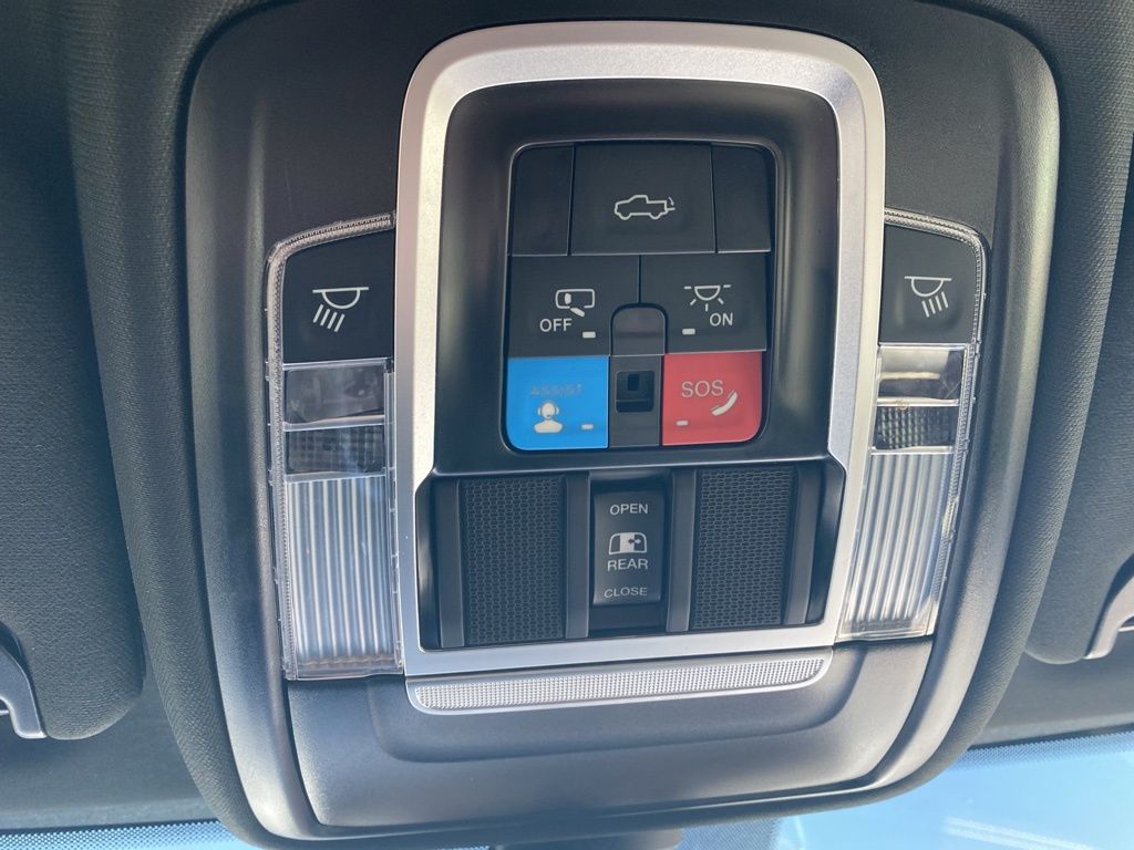 2024 Ram 2500 Laramie photo 29