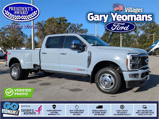 2026 Ford F-350 Super Duty Platinum's photo