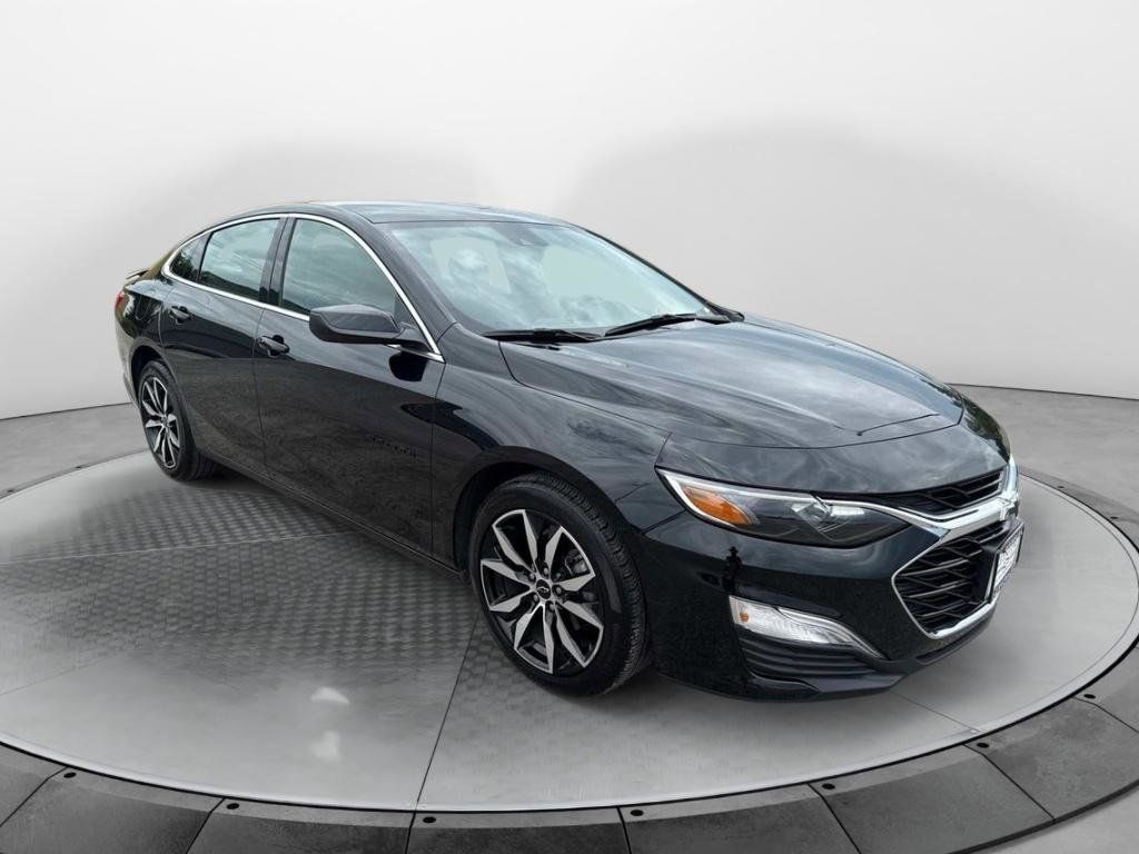 2025 Chevrolet Malibu RS's photo