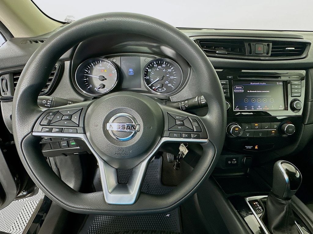 2020 Nissan Rogue S photo 11