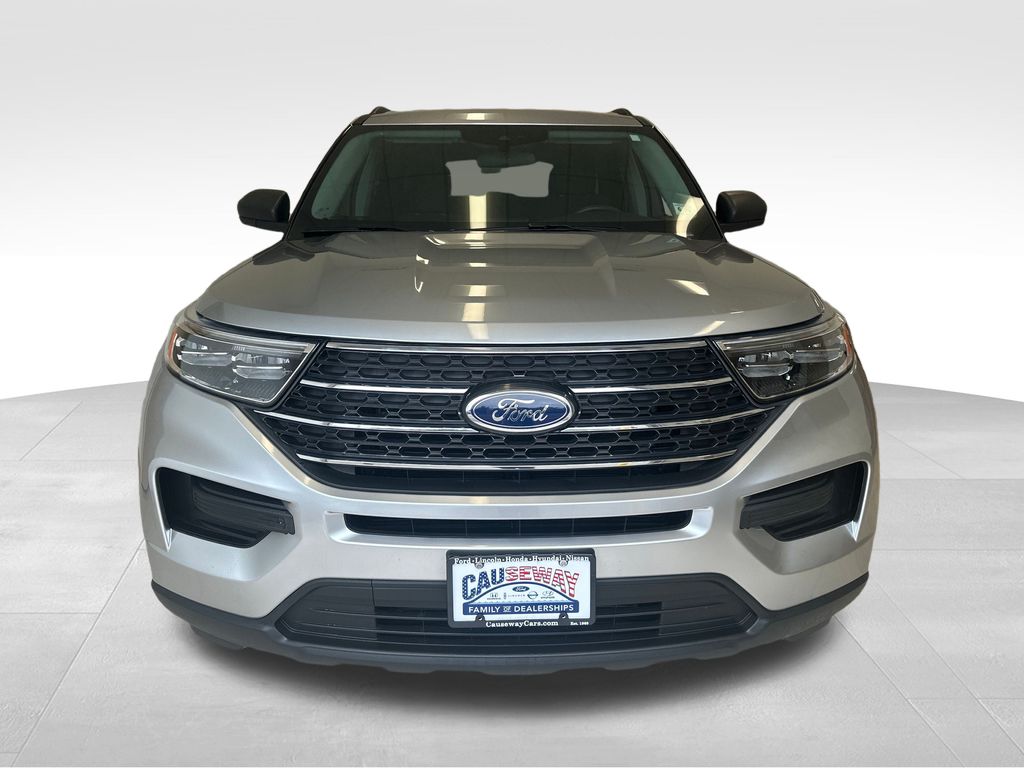 2024 Ford Explorer XLT photo 2