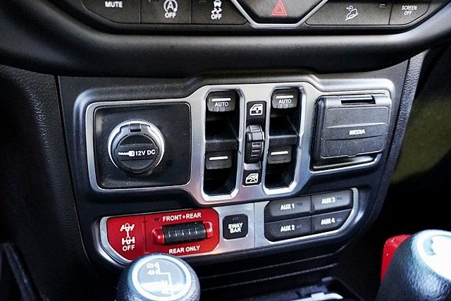 Used 2018 Orange Jeep Unlimited Rubicon image 33