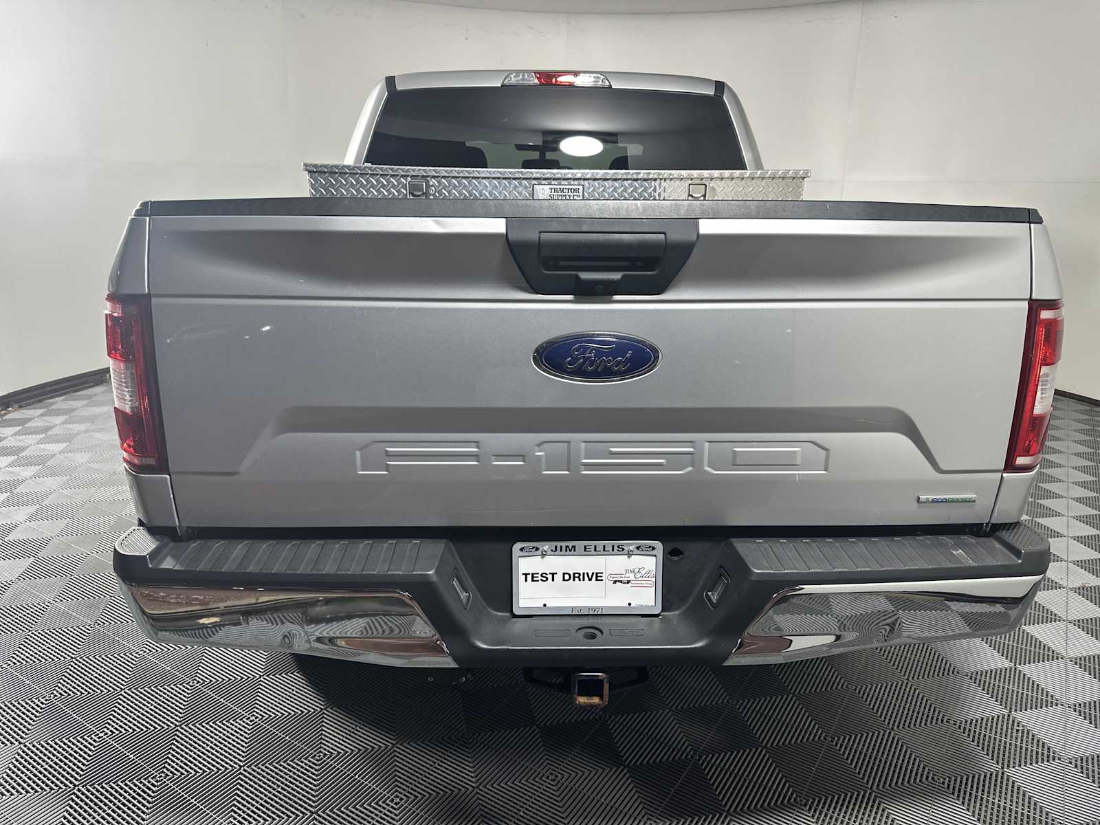 2019 Ford F-150 XLT photo 4