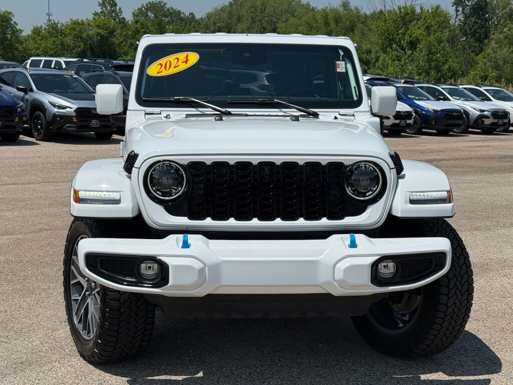 2024 Jeep Wrangler High Altitude 4xe photo 4