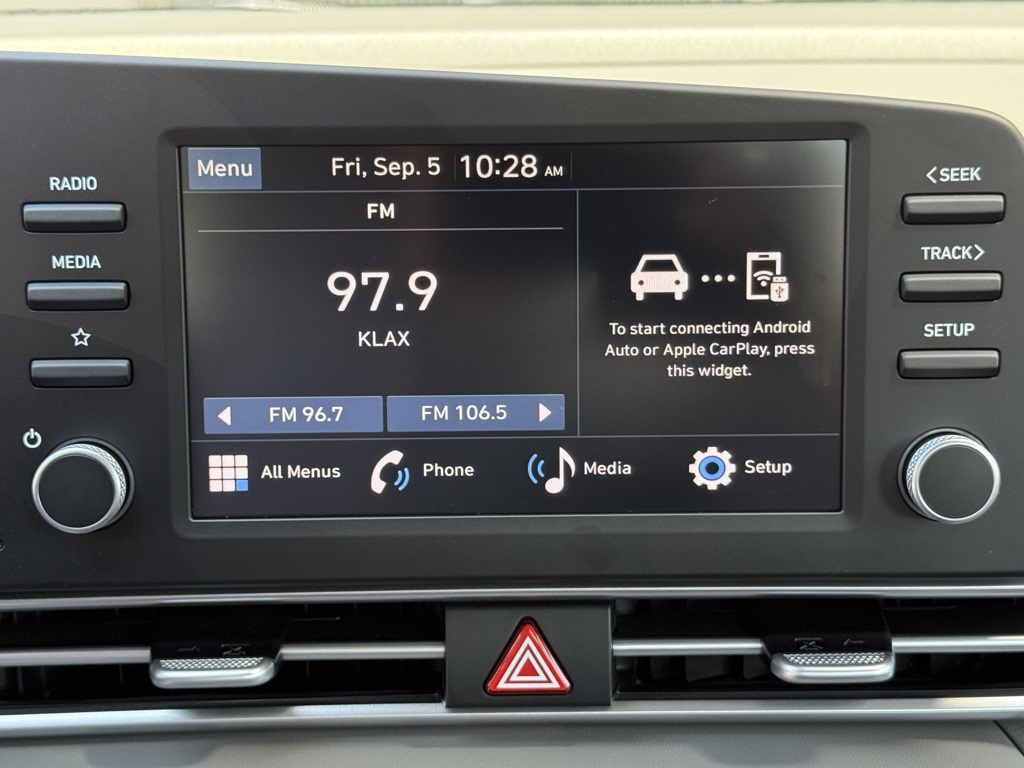 2025 Hyundai Elantra SE photo 19