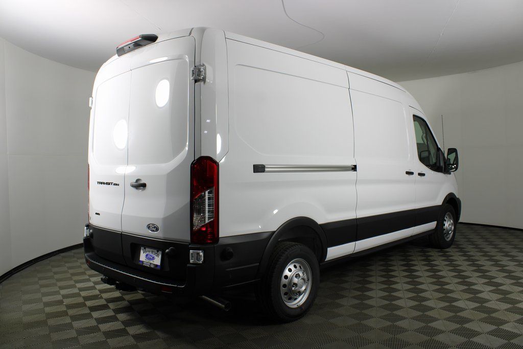 2026 Ford Transit Cargo photo 3