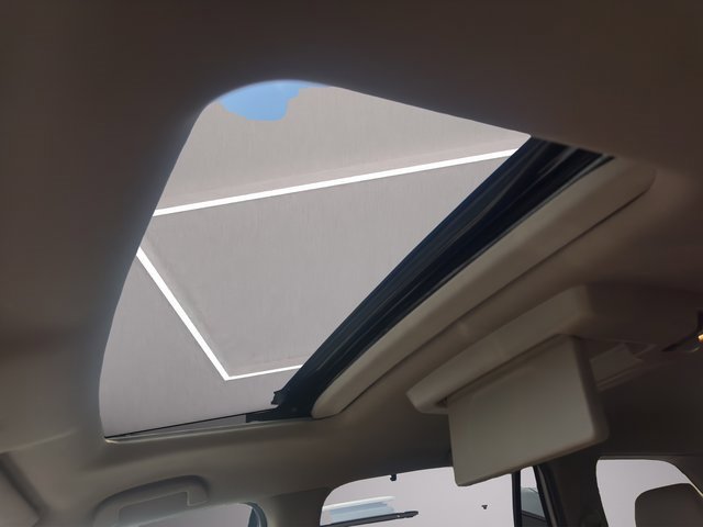 2022 Honda Pilot Touring photo 24
