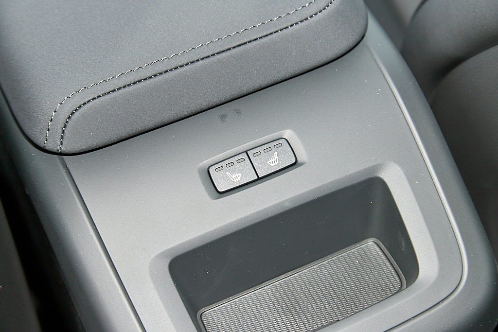 2026 VOLVO XC60 - Image 20