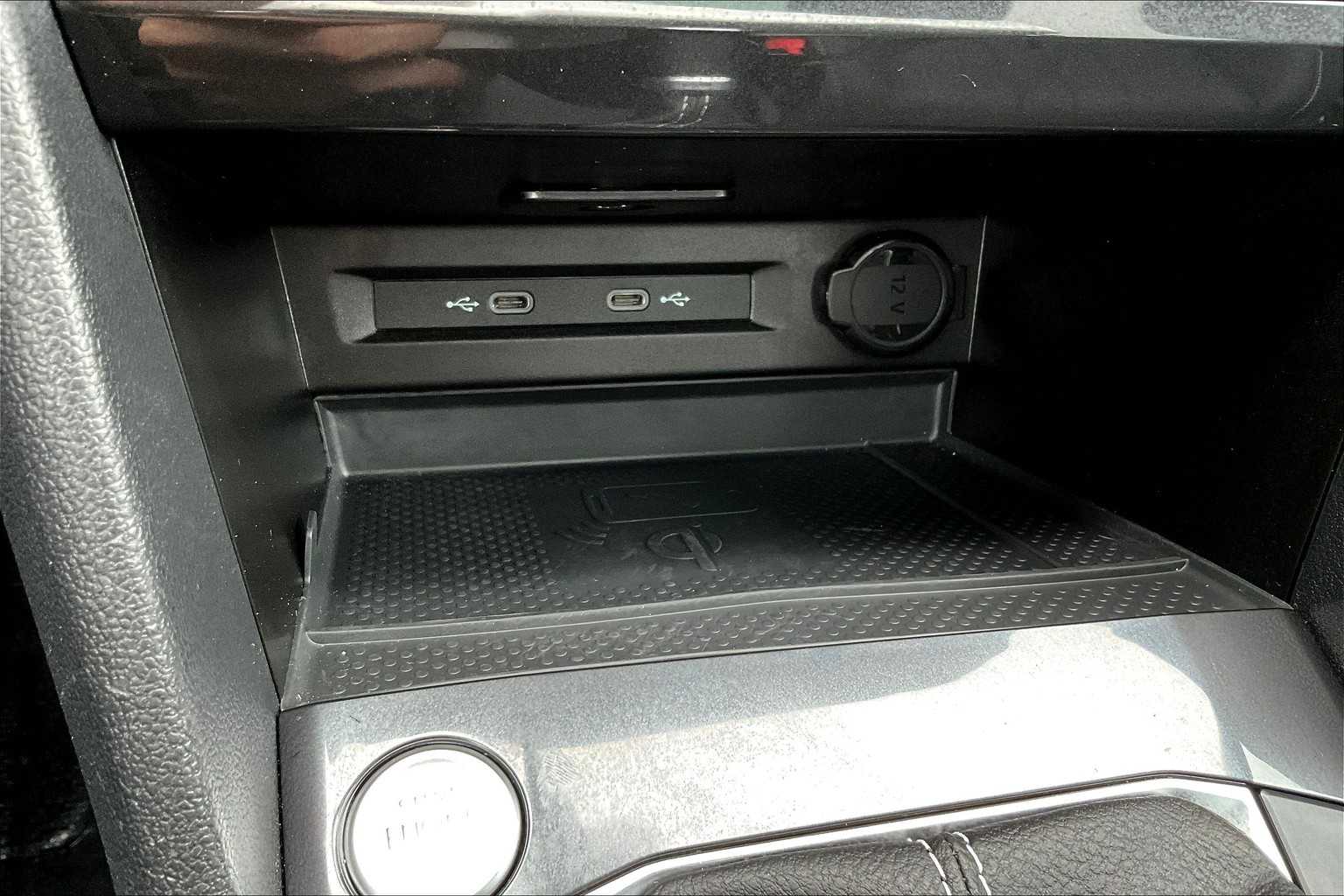 2024 Volkswagen Tiguan SE R-Line Black photo 26