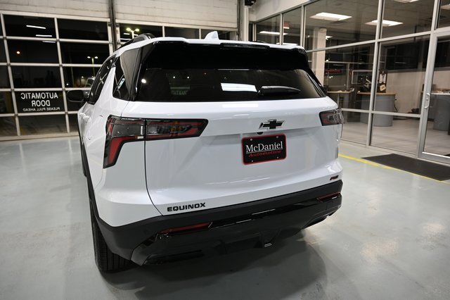 2026 Chevrolet Equinox RS photo 3