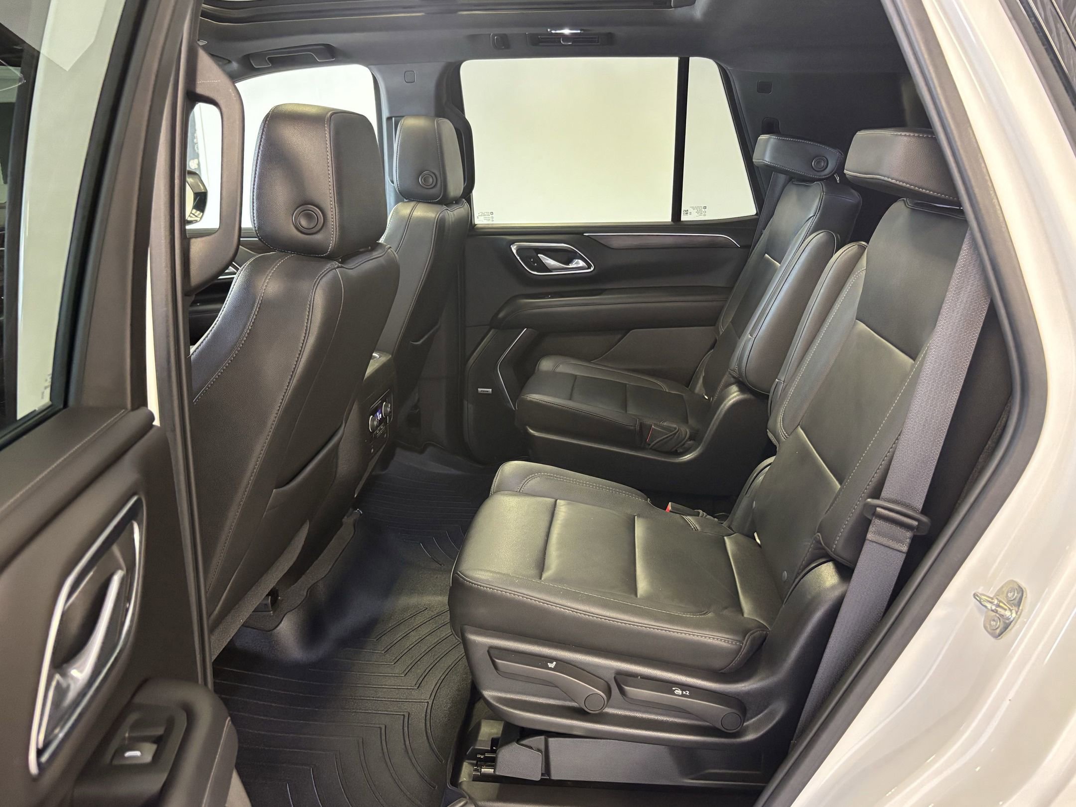 2021 Chevrolet Tahoe Z71 photo 14