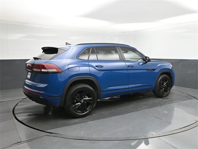 2025 Volkswagen Atlas Cross Sport SEL R-Line photo 10