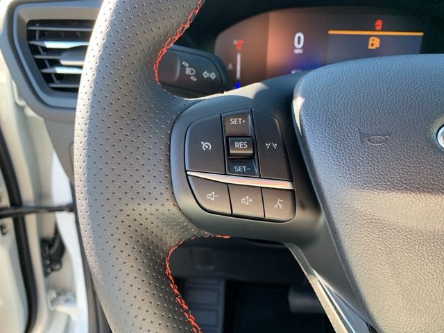 2025 Ford Escape ST-Line photo 14