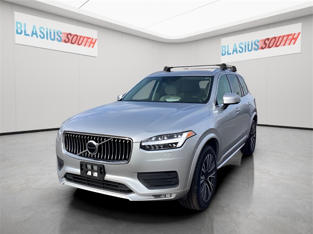 2021 Volvo XC90 T5 Momentum photo 3