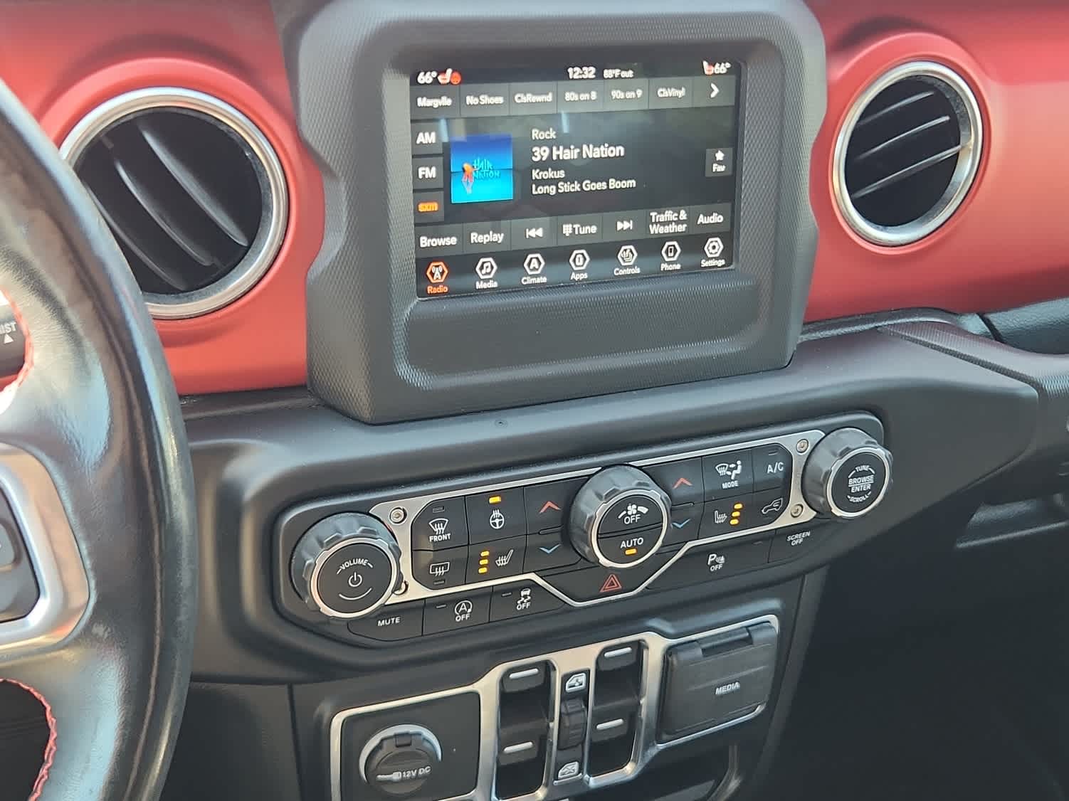 2021 Jeep Wrangler Unlimited Rubicon photo 12