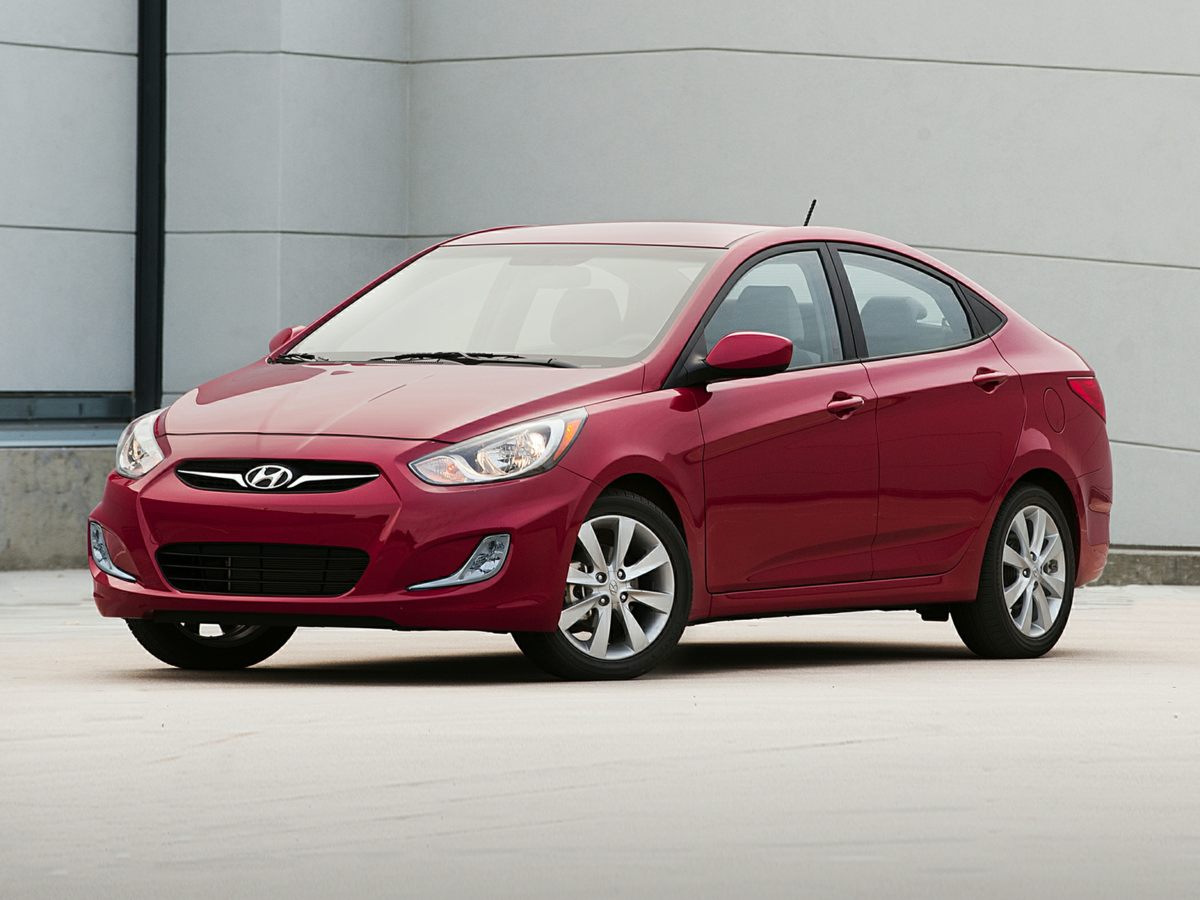 2012 Hyundai Accent GLS's photo