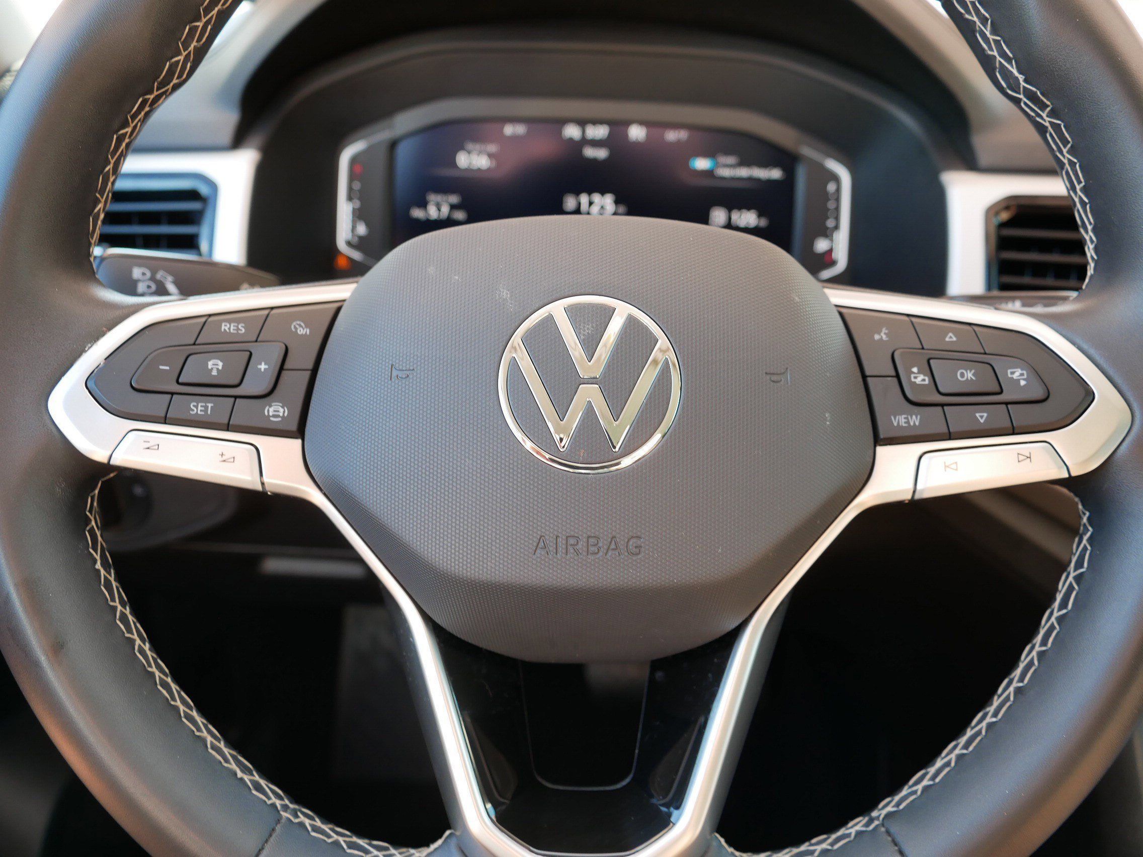 2023 Volkswagen Atlas V6 SE Technology photo 25