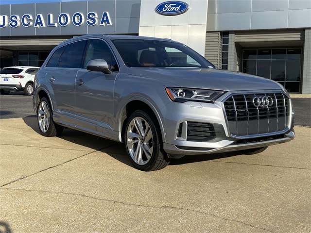 2022 Audi Q7 Premium's photo