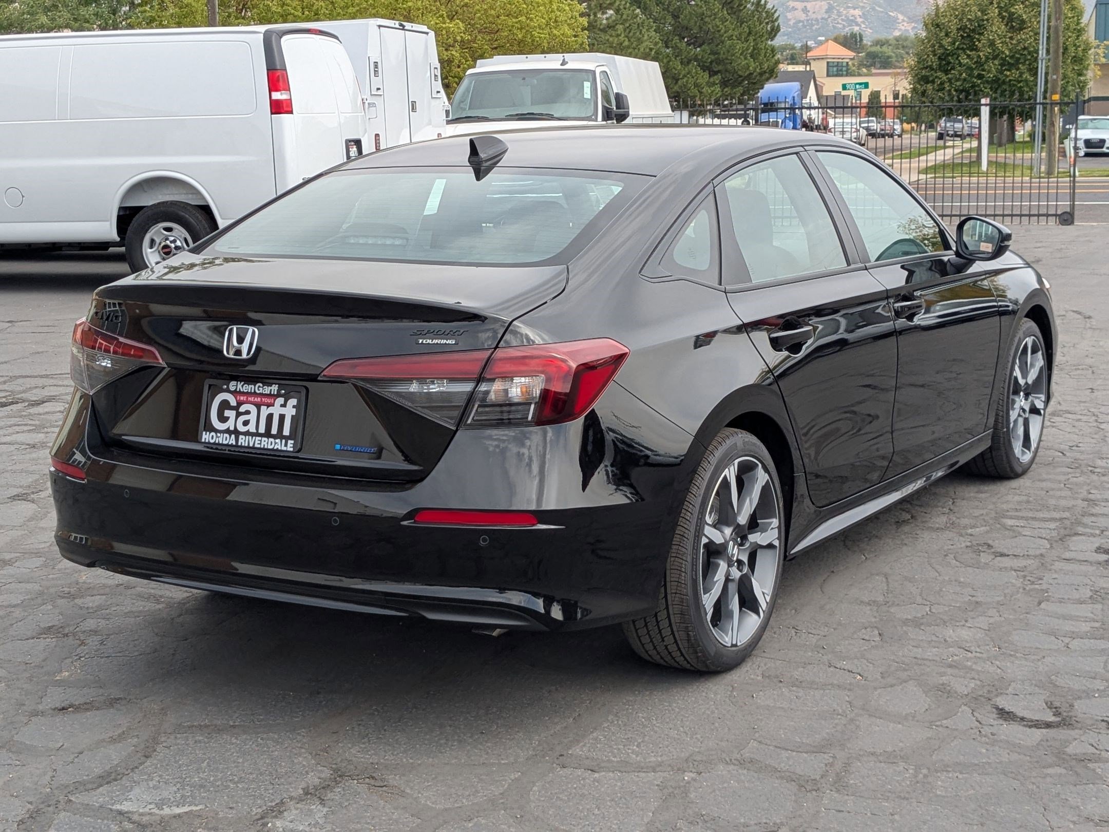 2026 Honda Civic Sport Touring Hybrid photo 3