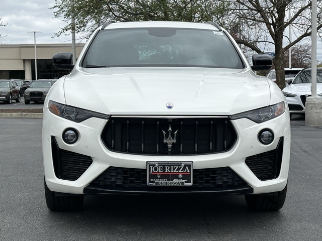 2021 Maserati Levante Base photo 2