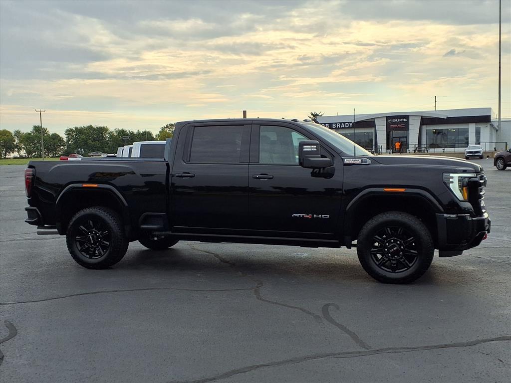 2026 Gmc Sierra HD AT4 photo 2