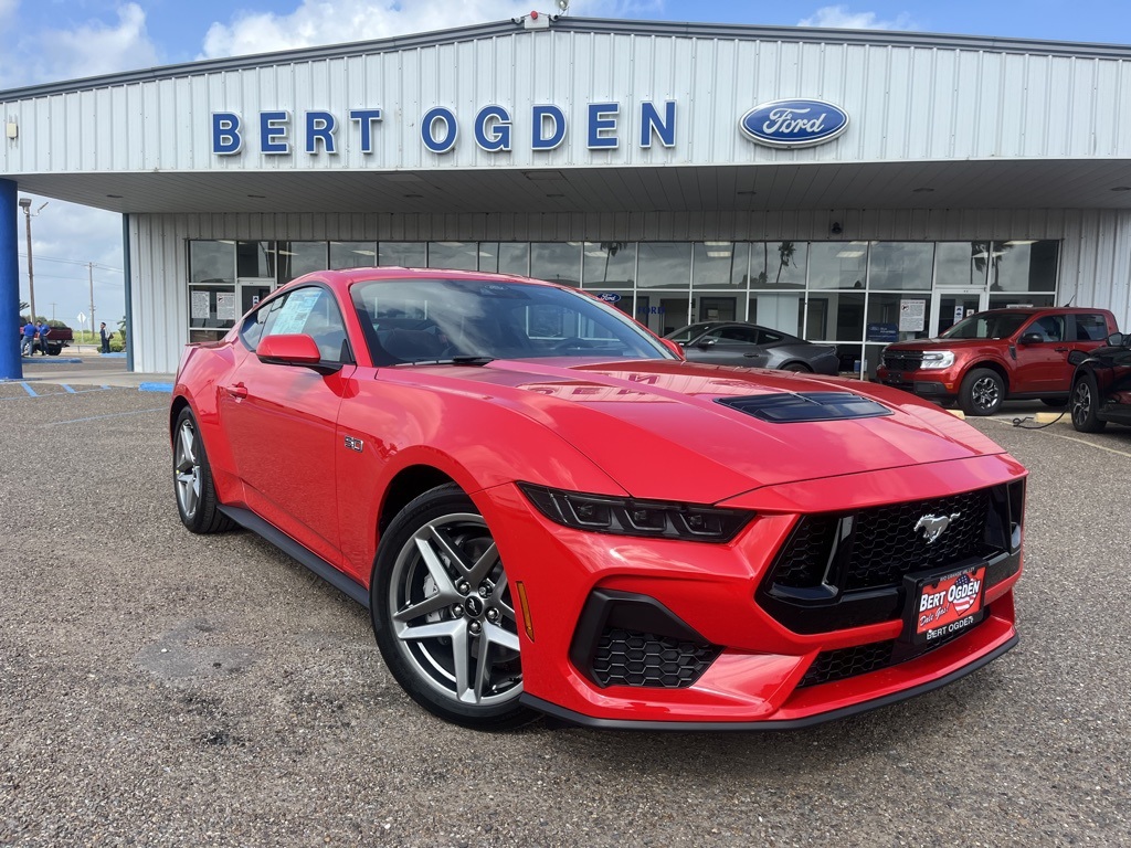 2025 Ford Mustang GT Premium's photo