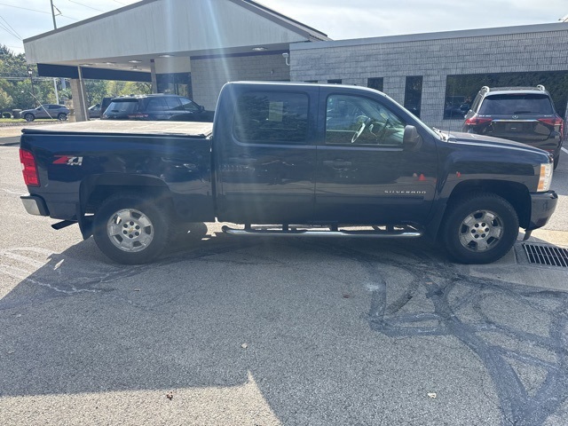 2011 Chevrolet Silverado 1500 LT photo 6