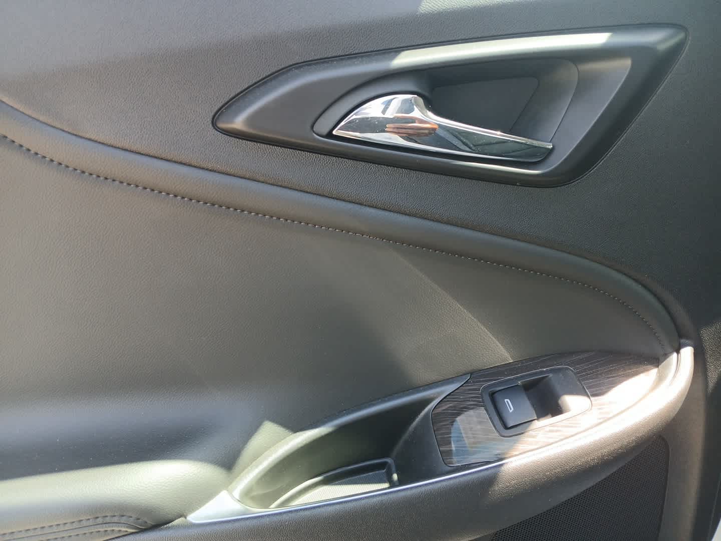 2024 Chevrolet Malibu Premier 2LT photo 9