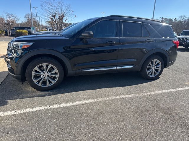 2020 Ford Explorer XLT photo 4