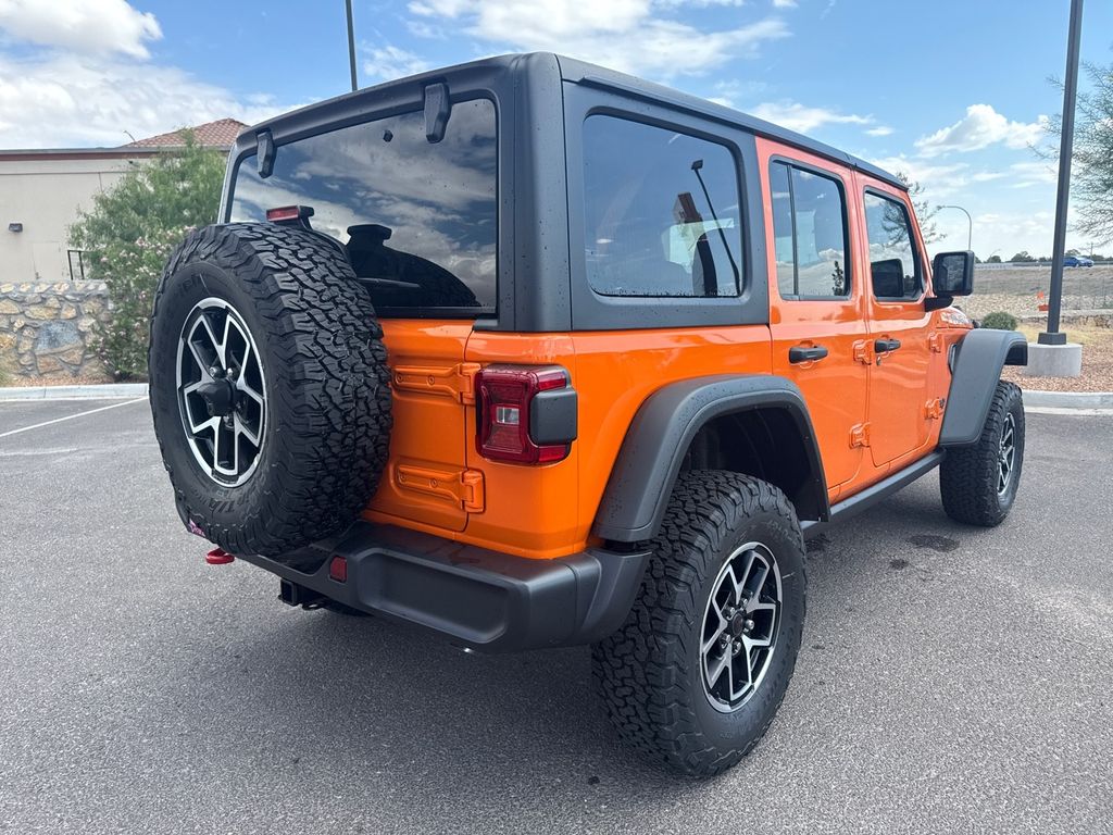 2025 Jeep Wrangler Rubicon photo 3
