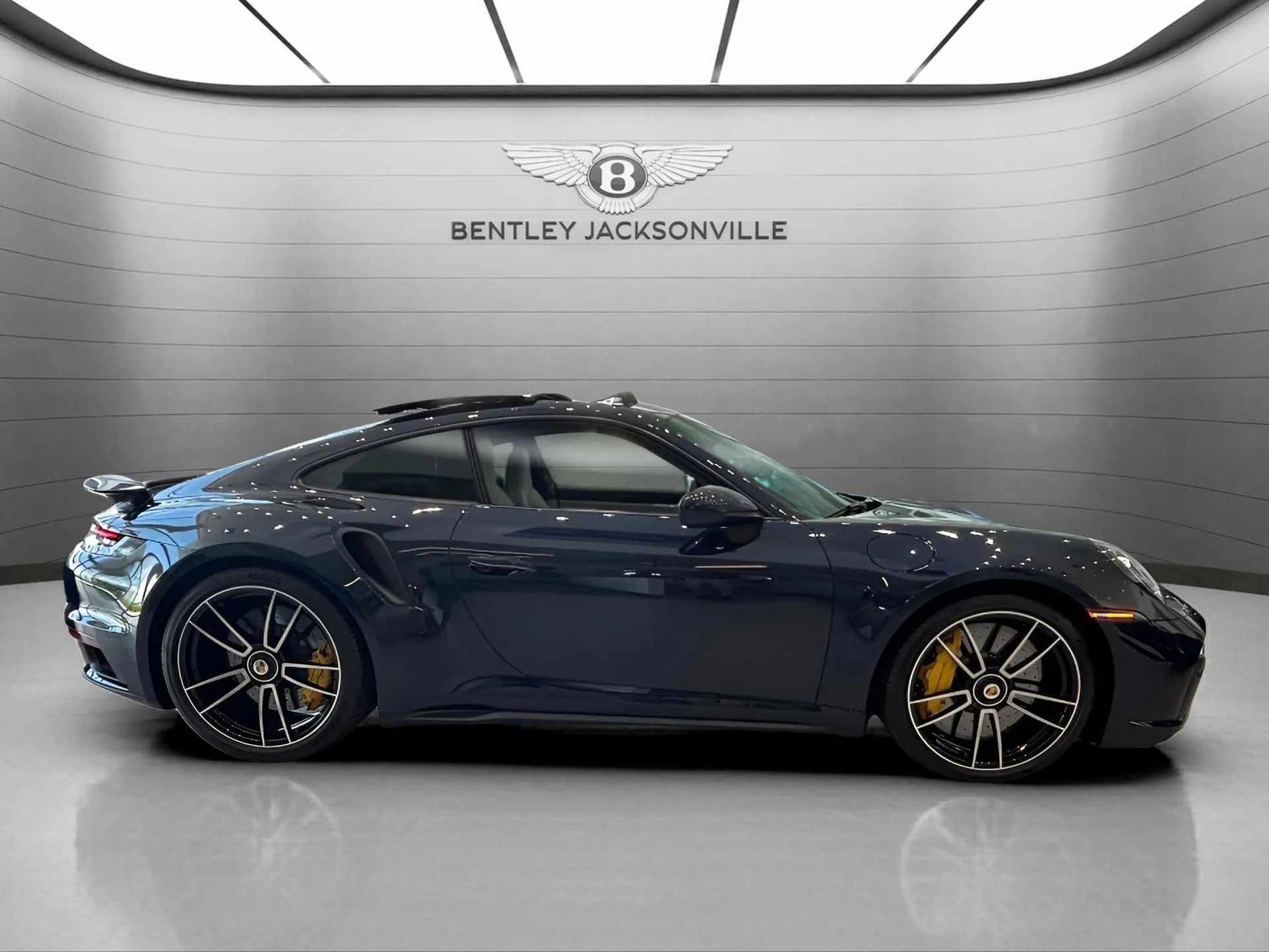 2021 Porsche 911 Turbo S photo 5