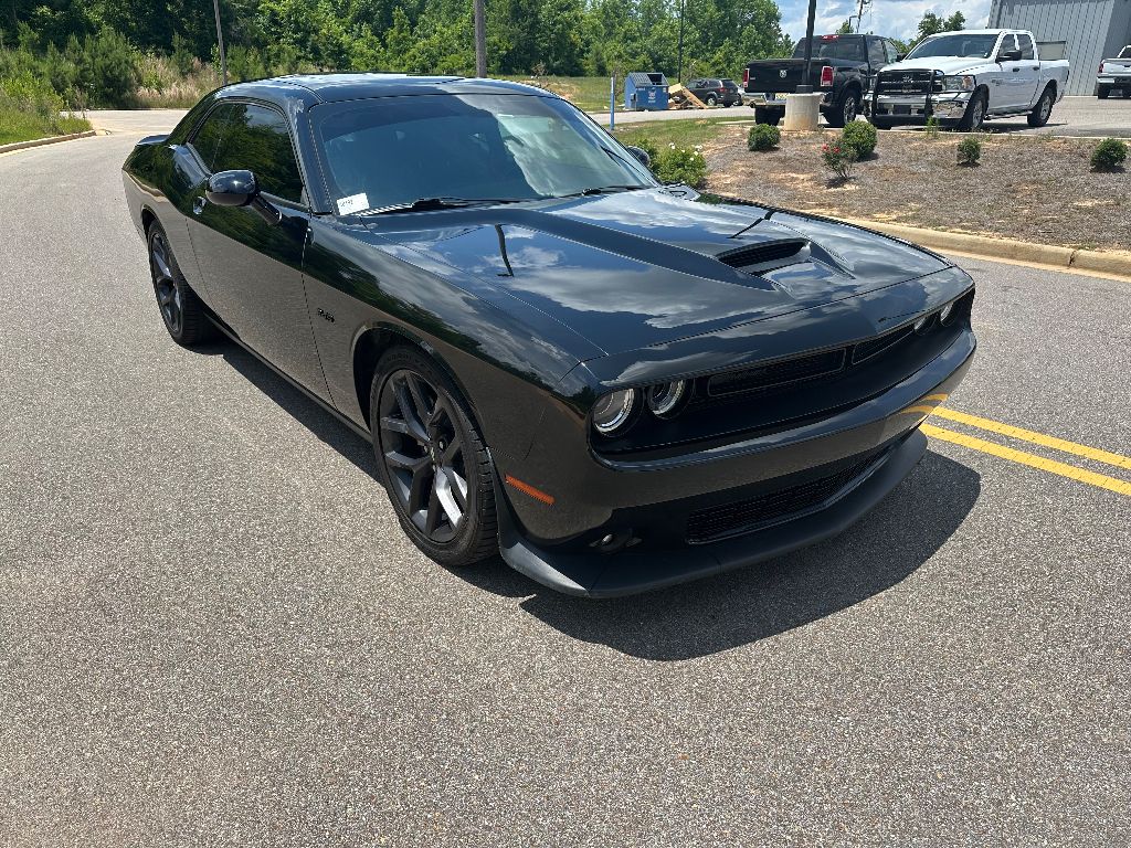 2023 Dodge Challenger R/T Plus photo 4