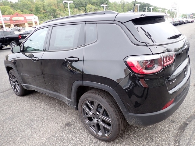 2026 Jeep Compass Limited photo 2