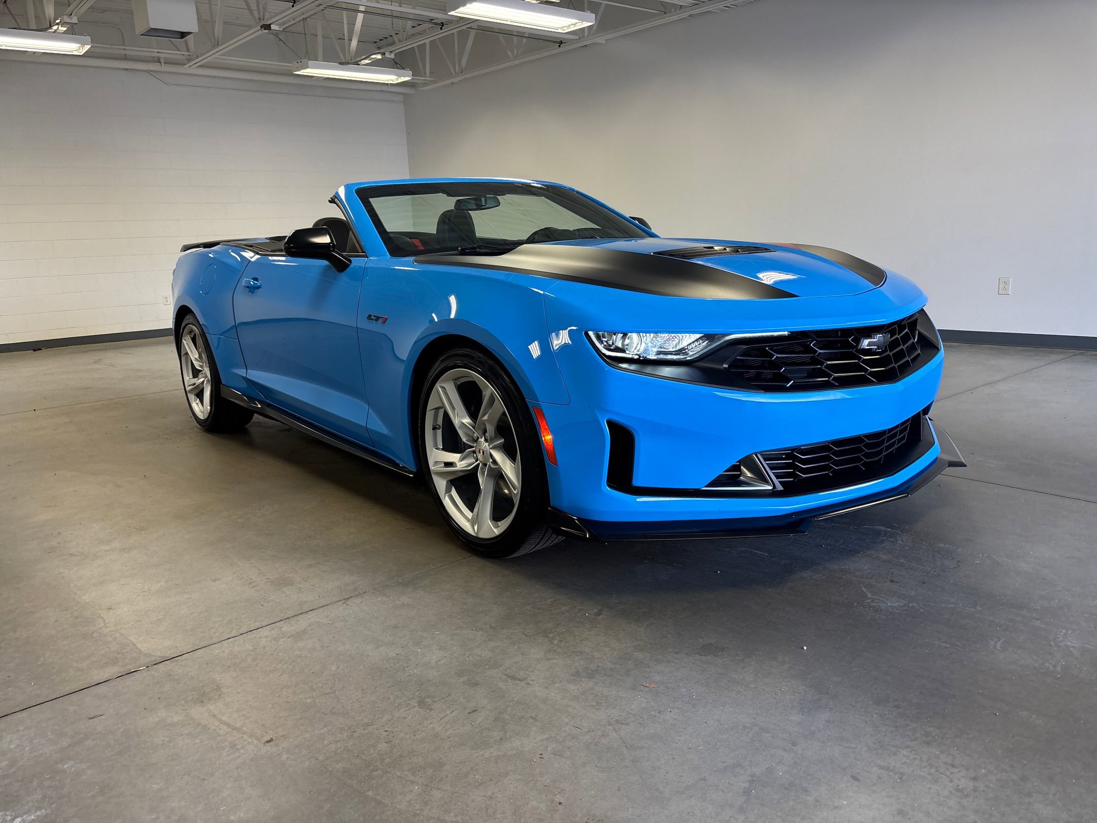 2022 Chevrolet Camaro LT1 photo 7