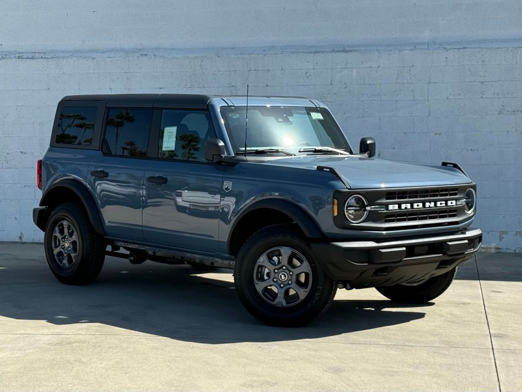 2025 Ford Bronco 4-Door Big Bend's photo