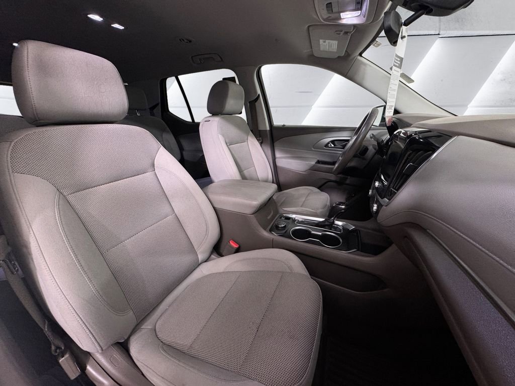 2020 Chevrolet Traverse Cloth photo 14