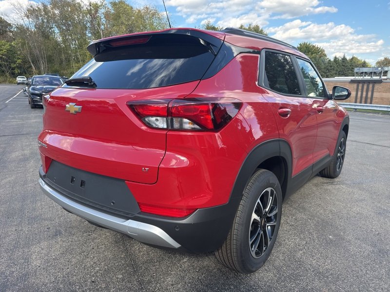 2026 Chevrolet Trailblazer LT photo 3