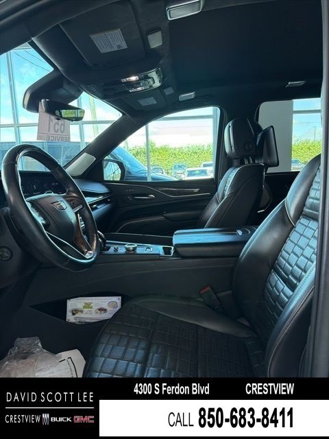 2021 Cadillac Escalade Sport Platinum's photo