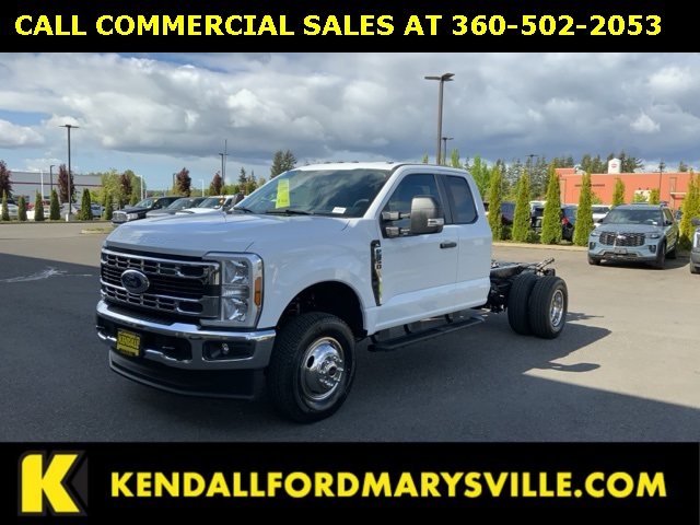 2025 Ford F-350 Super Duty Chassis Cab
