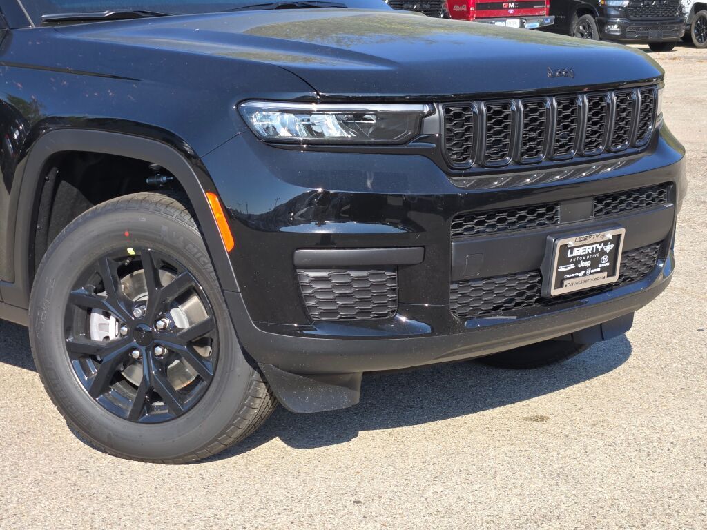 2025 Jeep Grand Cherokee Altitude X photo 2