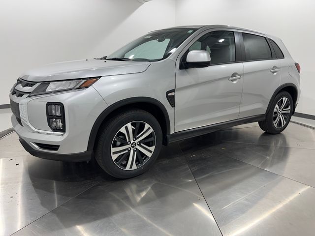 2025 Mitsubishi Outlander Sport ES's photo