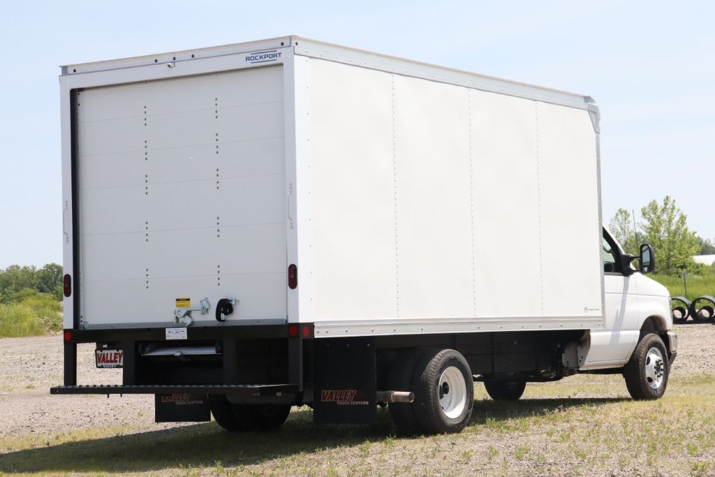 2026 Ford E-450 photo 7