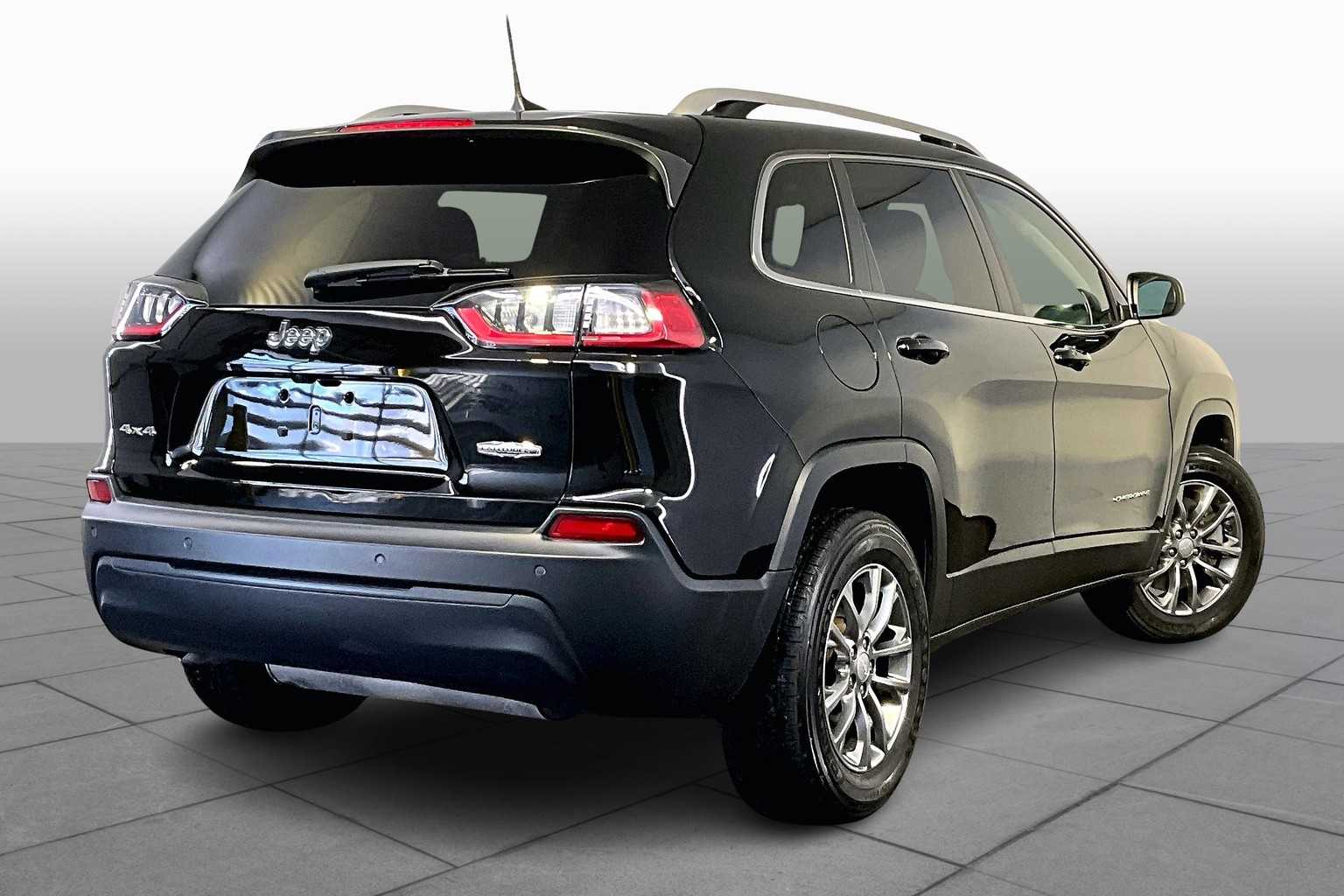 2020 Jeep Cherokee Latitude photo 11