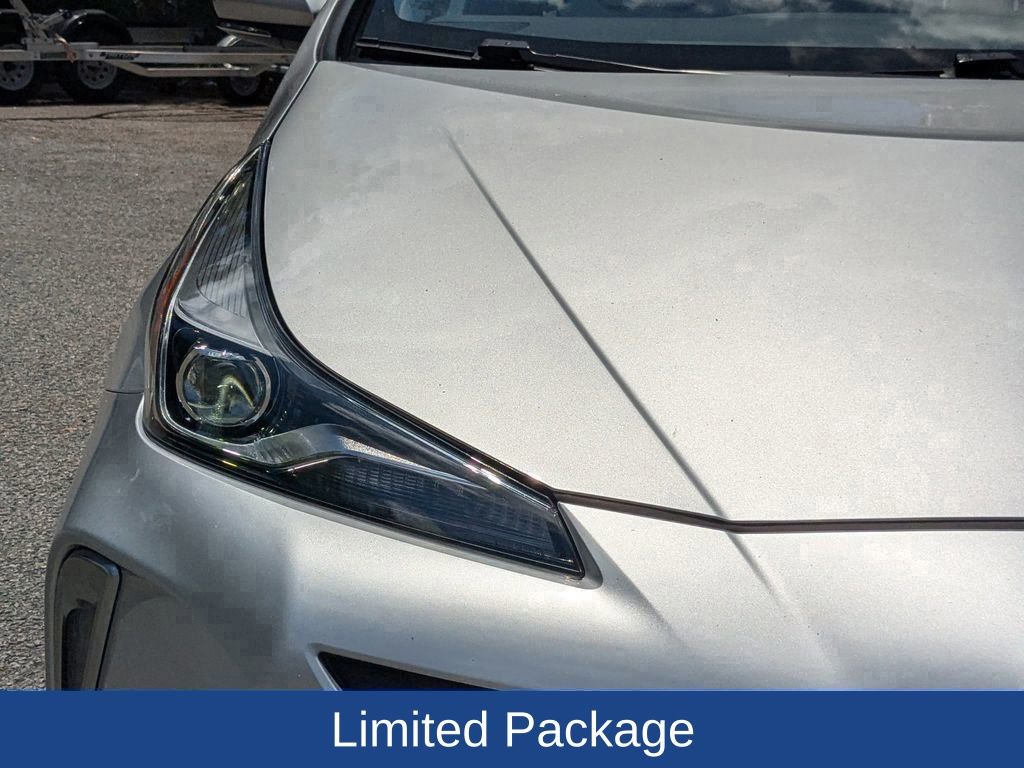 2022 Toyota Prius Limited photo 8