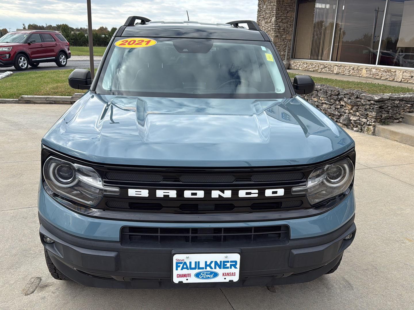 2021 Ford Bronco Sport Outer Banks photo 2