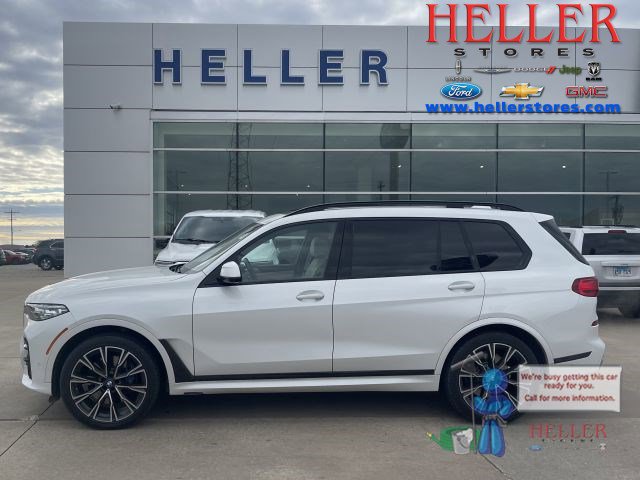 2019 BMW X7 40i's photo