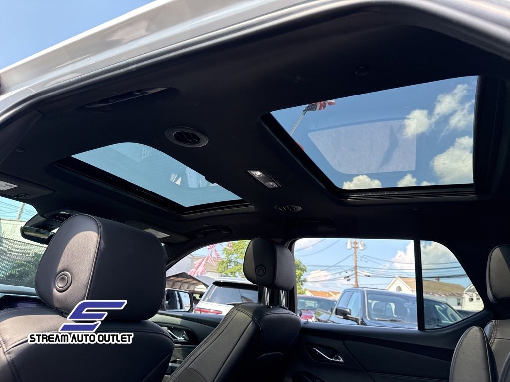 2023 Chevrolet Traverse RS photo 25