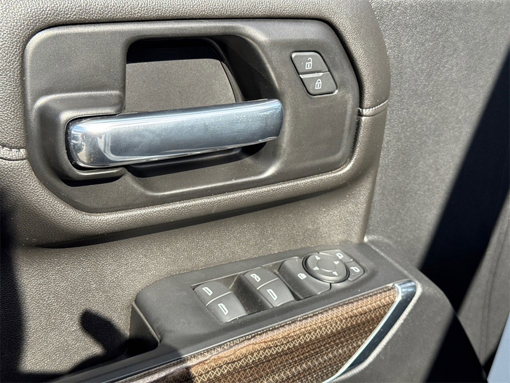 2022 Chevrolet Silverado 3500HD LT photo 7